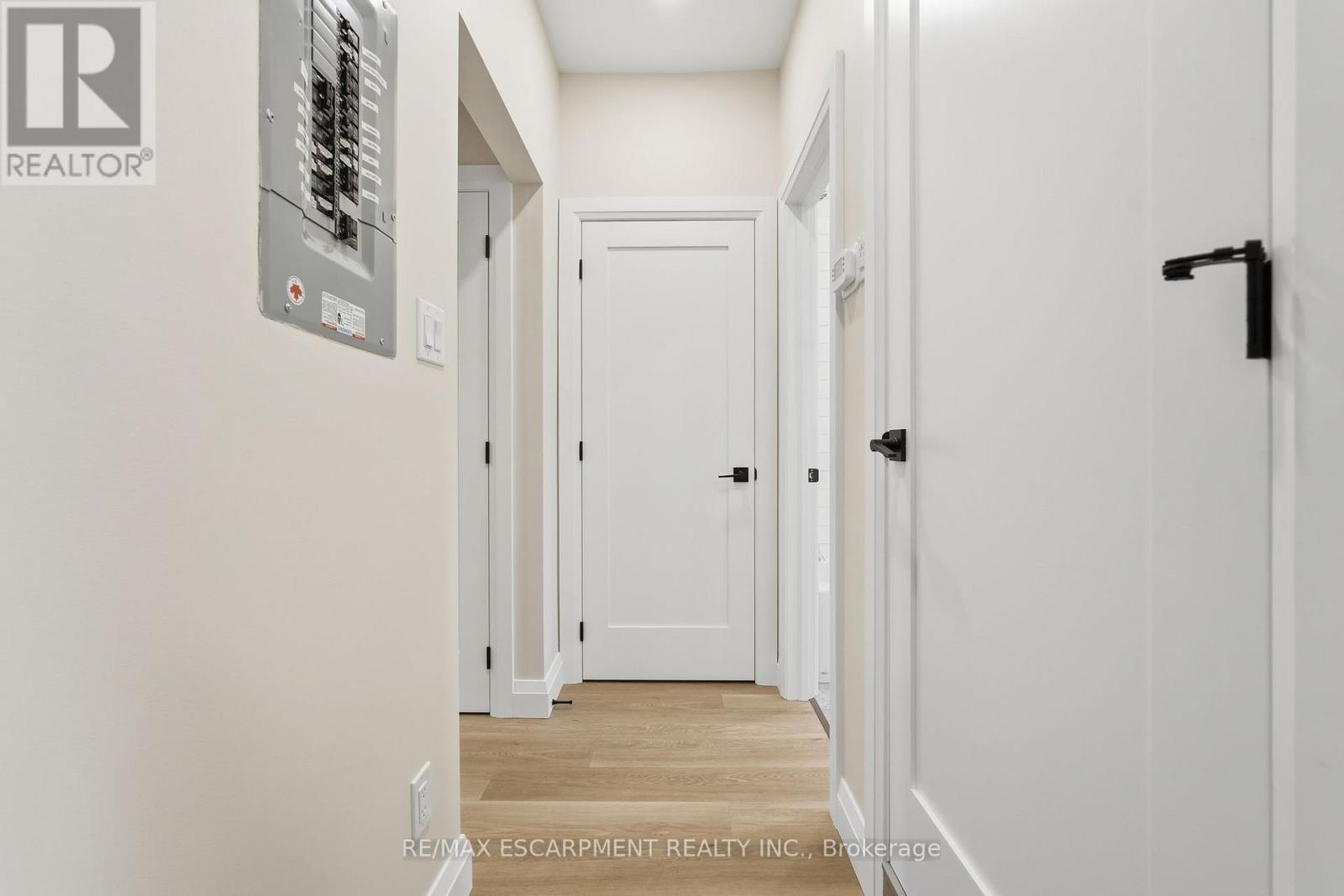 3 - 231 Park Street N, Hamilton (Central), Ontario  L8L 1L9 - Photo 11 - X12652032