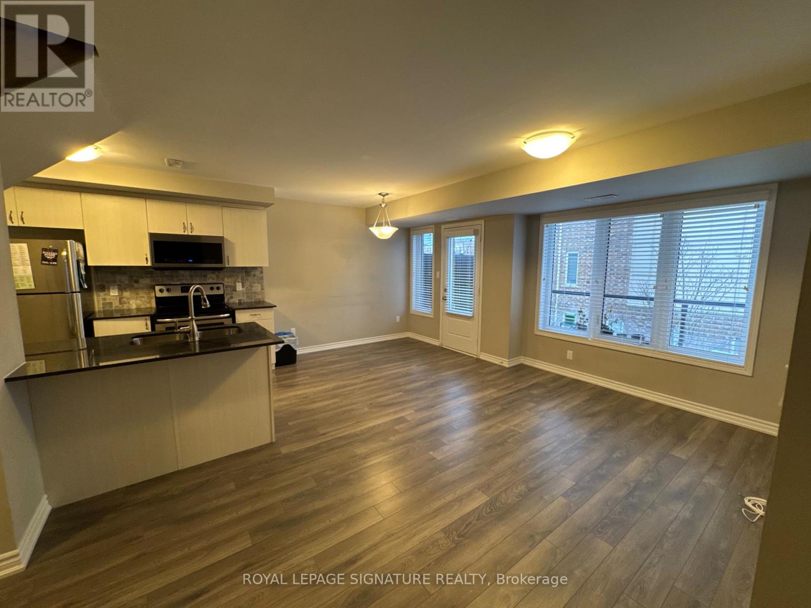 36 Daylily Lane, Kitchener, Ontario  N2R 0L7 - Photo 11 - X12687912