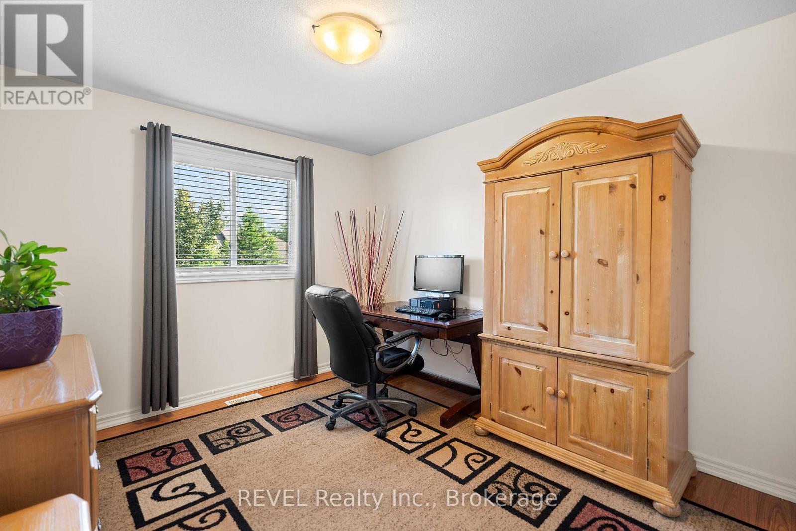 99 Loretta Drive, Niagara-On-The-Lake, Ontario  L0S 1T0 - Photo 19 - X12690674