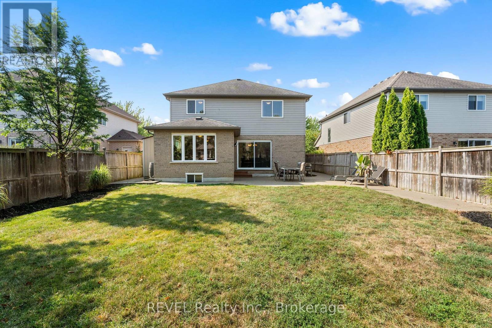 99 Loretta Drive, Niagara-On-The-Lake, Ontario  L0S 1T0 - Photo 24 - X12690674