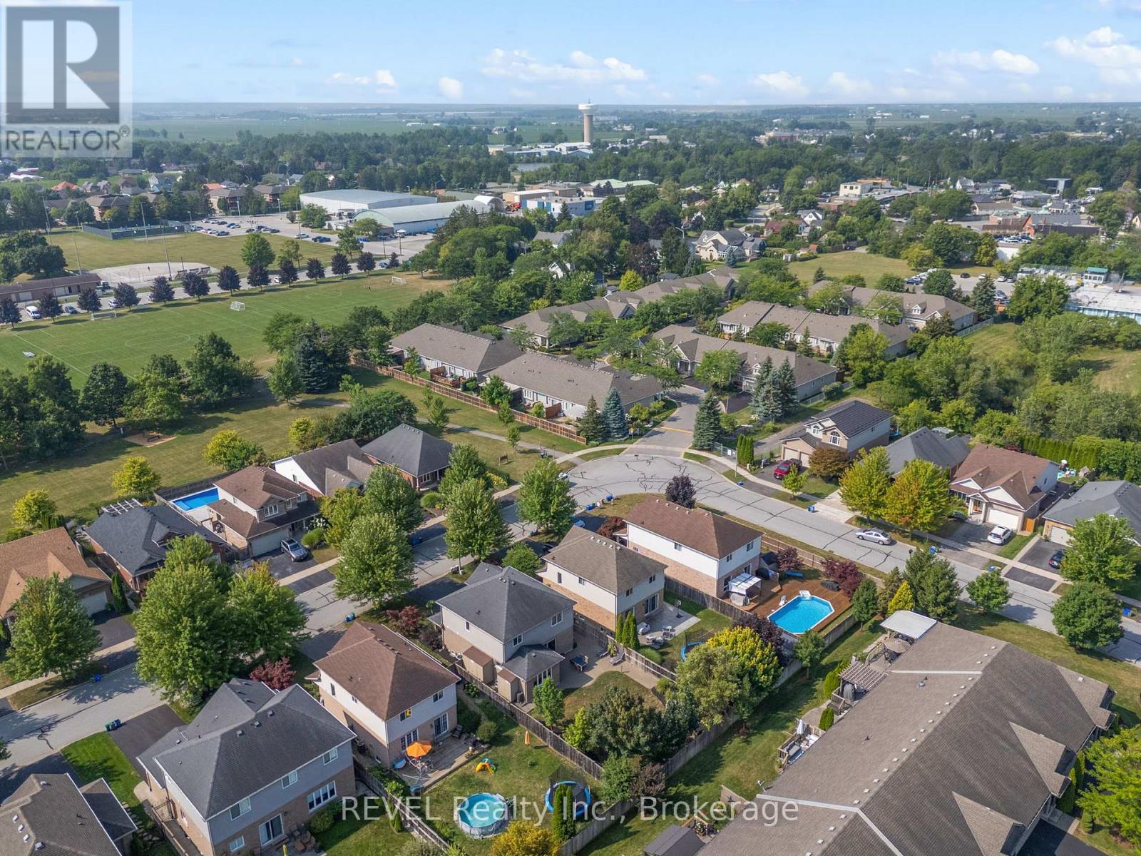 99 Loretta Drive, Niagara-On-The-Lake, Ontario  L0S 1T0 - Photo 33 - X12690674