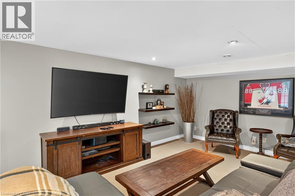 90 Mountain Avenue N, Stoney Creek, Ontario  L8G 3P7 - Photo 39 - 40797628