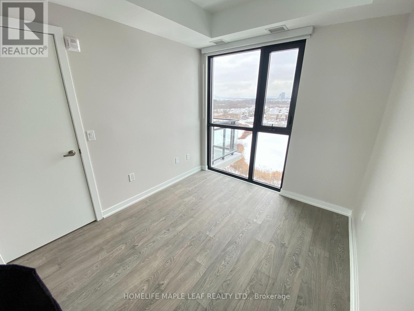 714 - 720 Whitlock Avenue, Milton, Ontario  L9E 2B5 - Photo 10 - W12691250