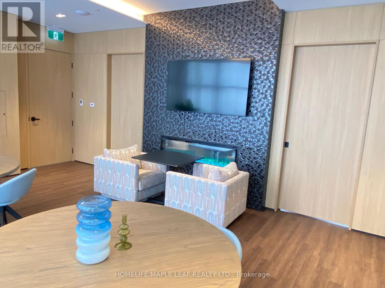 714 - 720 Whitlock Avenue, Milton, Ontario  L9E 2B5 - Photo 33 - W12691250