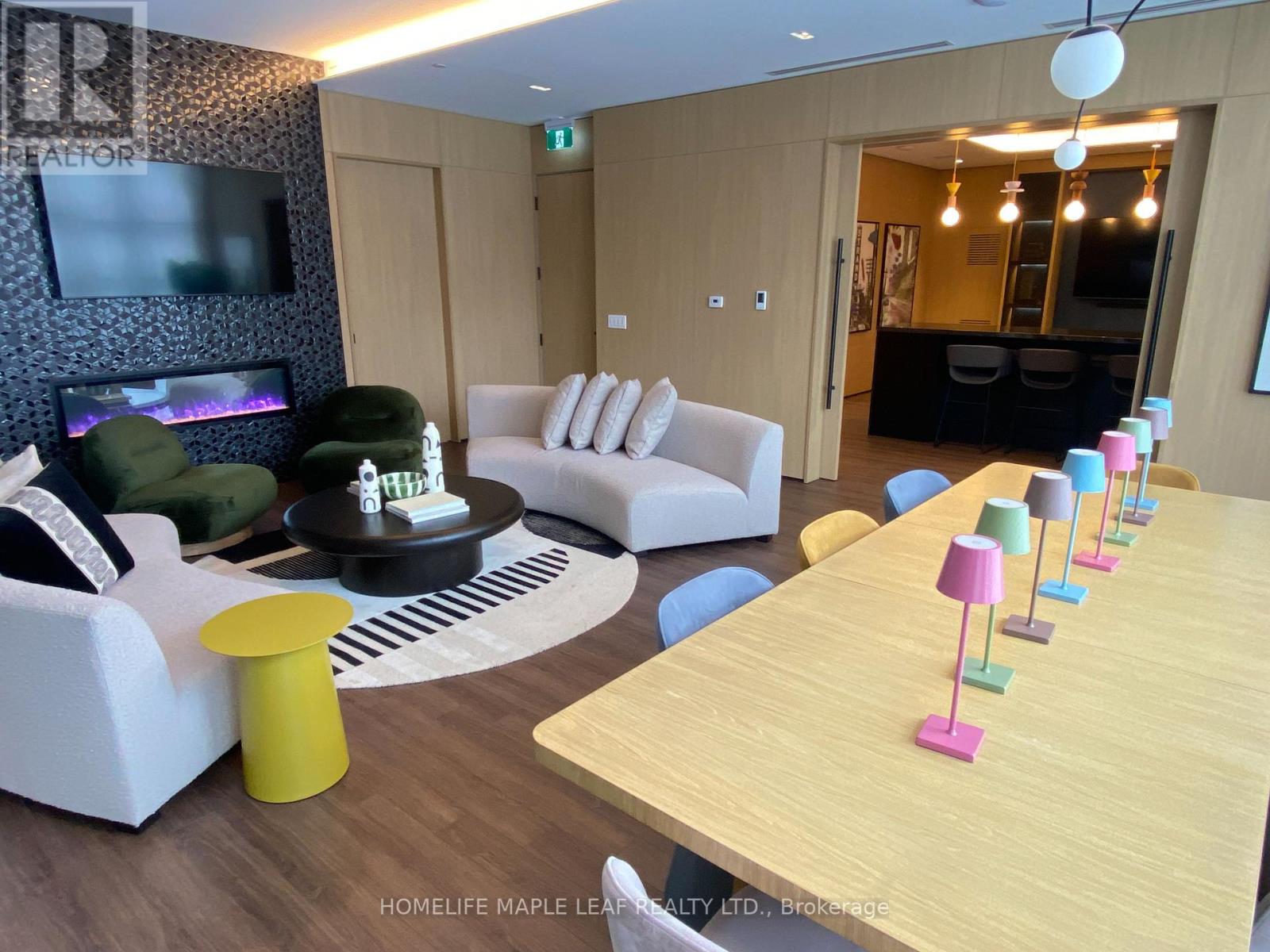 714 - 720 Whitlock Avenue, Milton, Ontario  L9E 2B5 - Photo 38 - W12691250