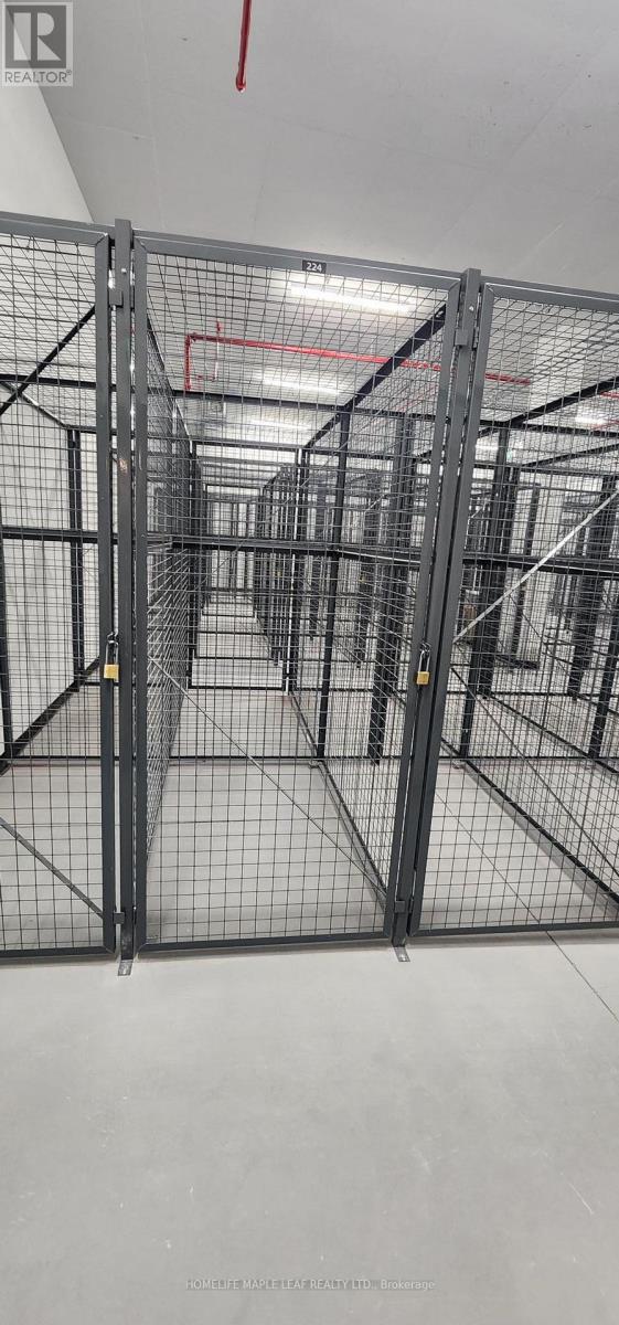 714 - 720 Whitlock Avenue, Milton, Ontario  L9E 2B5 - Photo 47 - W12691250