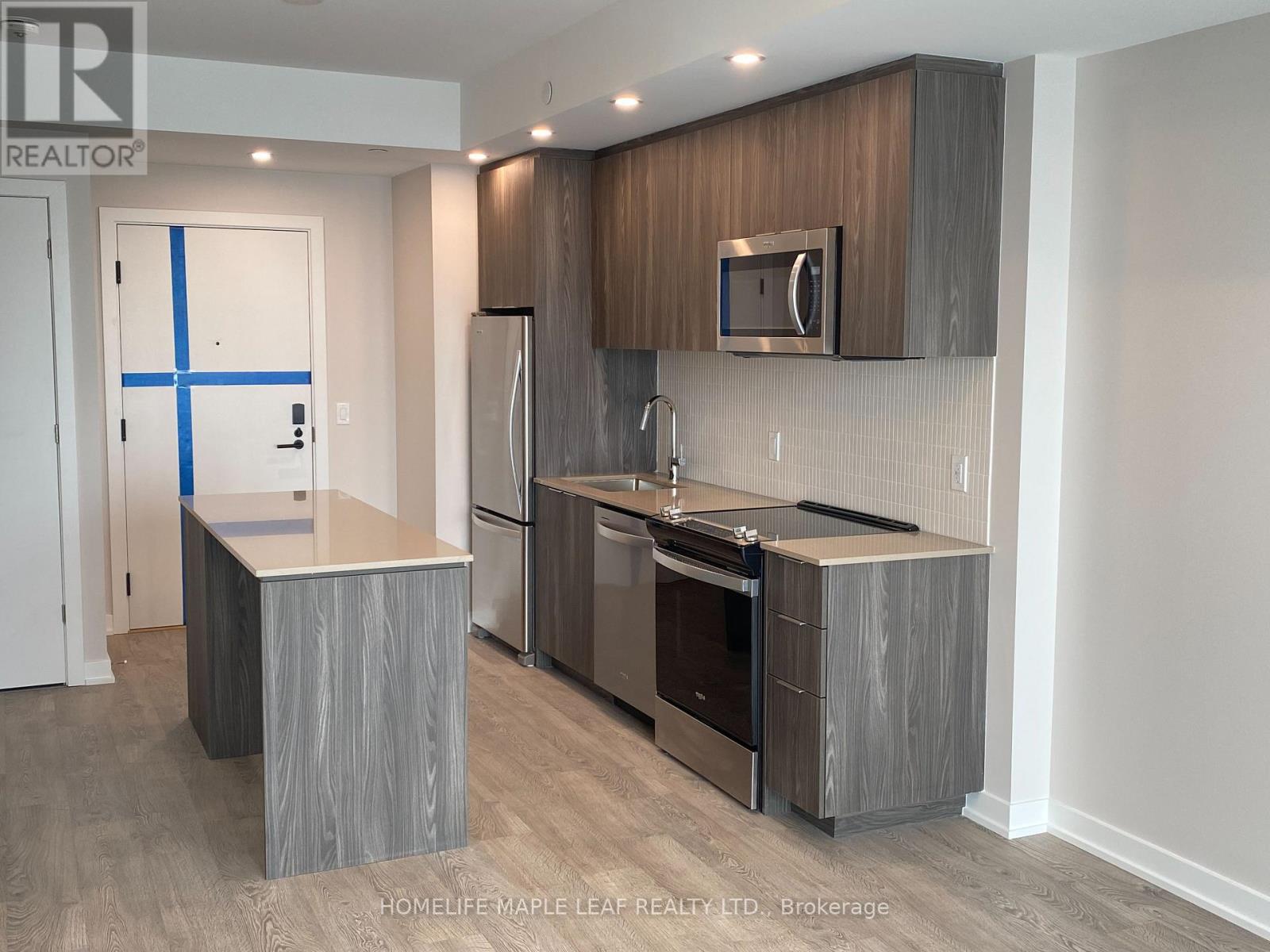 714 - 720 Whitlock Avenue, Milton, Ontario  L9E 2B5 - Photo 5 - W12691250