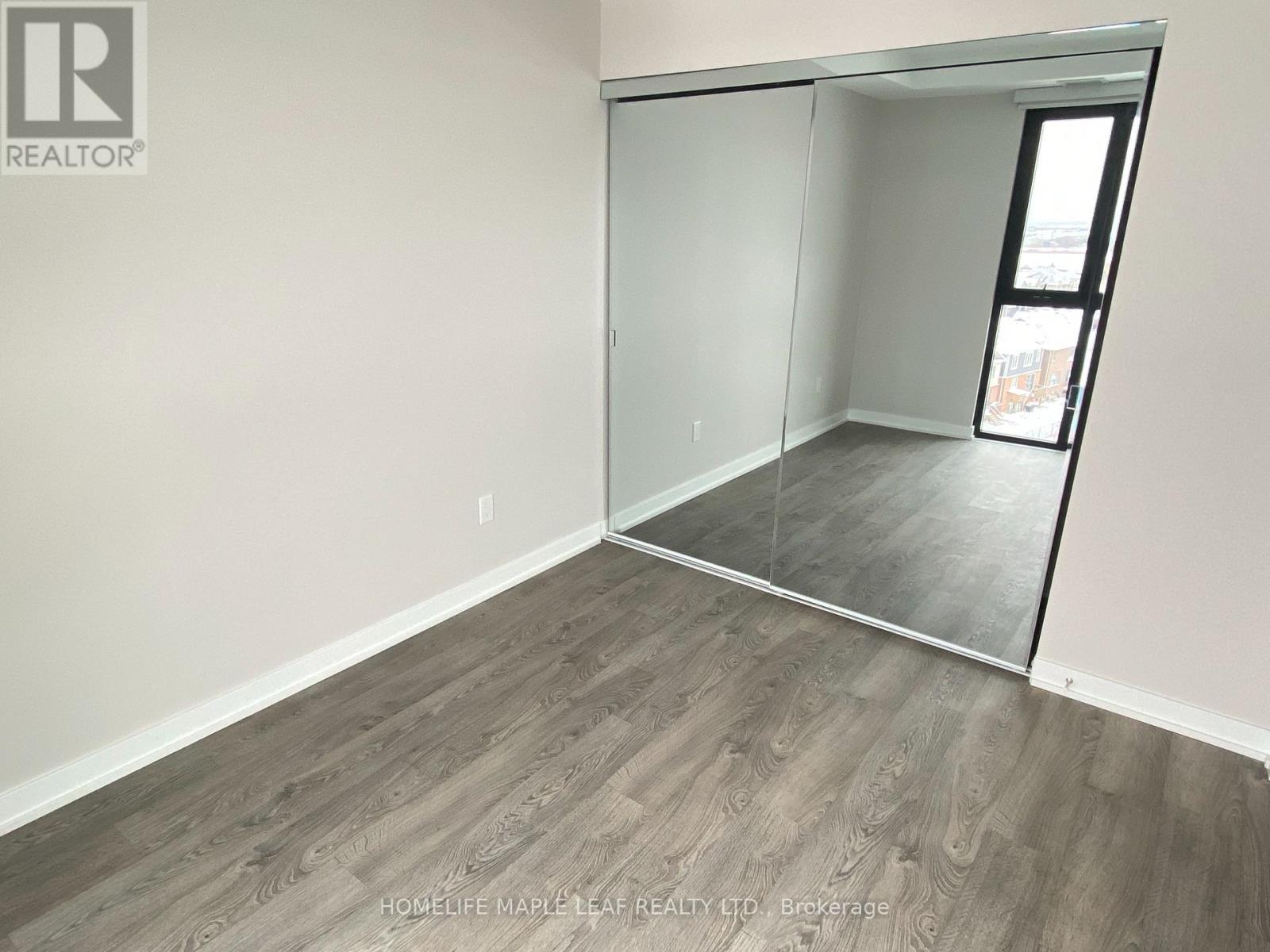 714 - 720 Whitlock Avenue, Milton, Ontario  L9E 2B5 - Photo 9 - W12691250