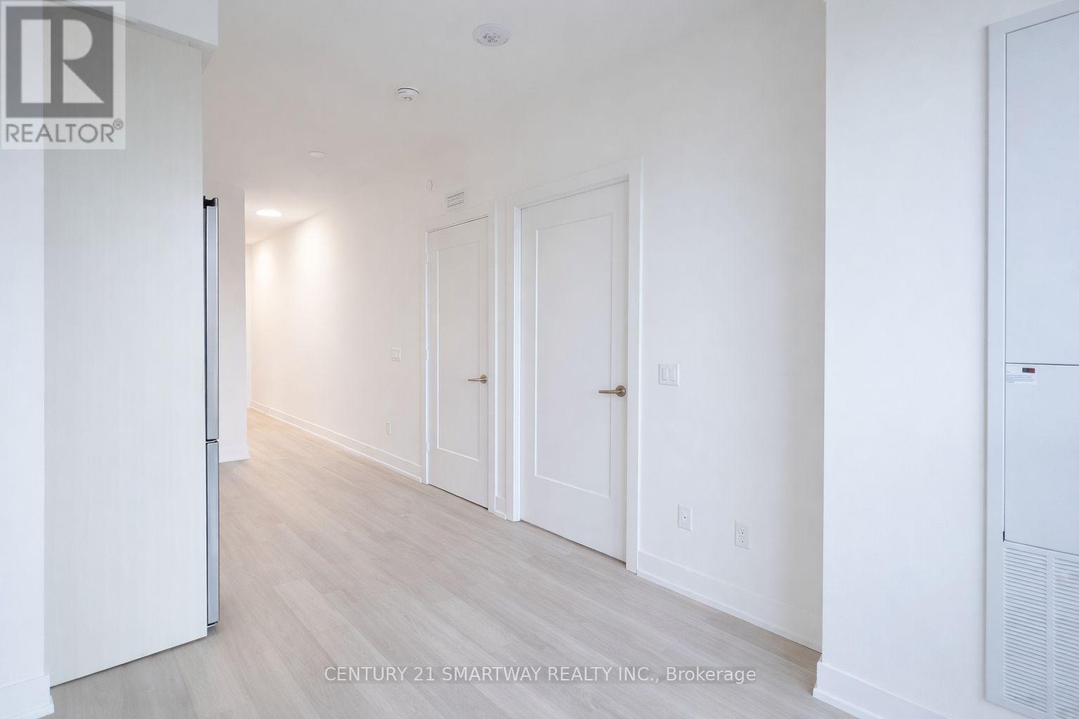 1303 - 60 Central Park Roadway, Toronto, Ontario  M9A 0E6 - Photo 16 - W12691288