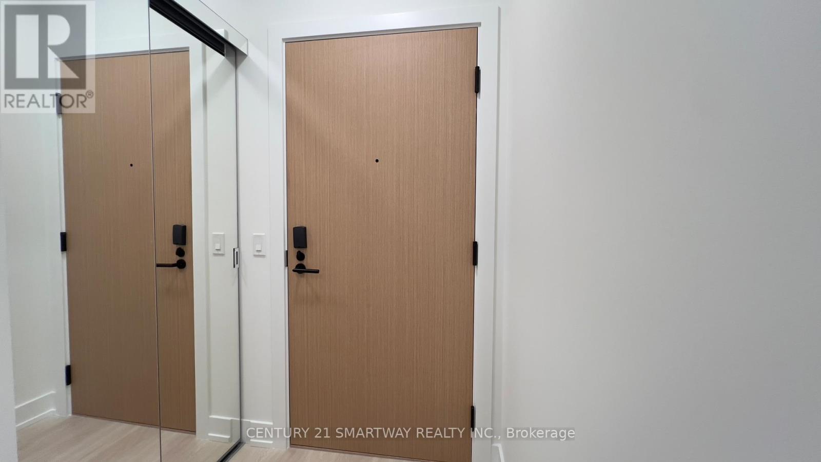 1303 - 60 Central Park Roadway, Toronto, Ontario  M9A 0E6 - Photo 6 - W12691288