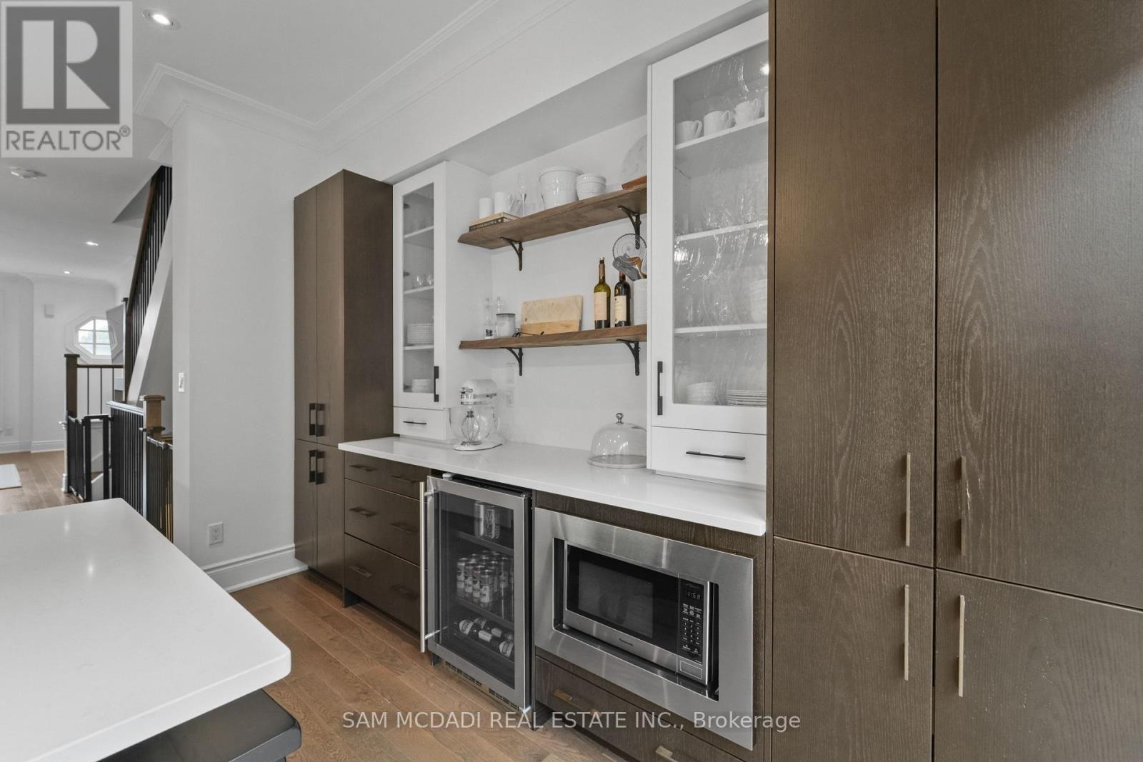 2 - 2160 Trafalgar Road, Oakville, Ontario  L6H 0N3 - Photo 10 - W12691308