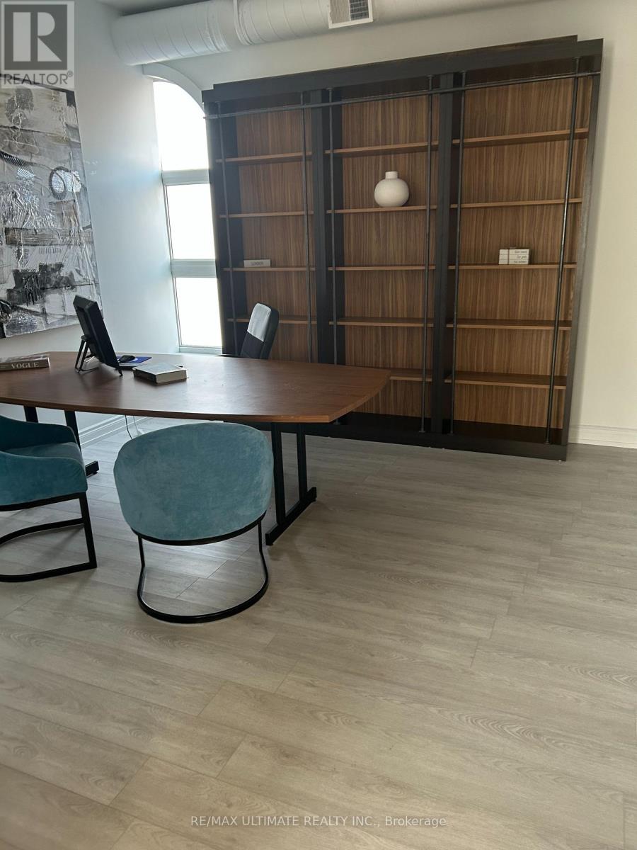 2255 Keele Street, Toronto, Ontario  M6M 3Z6 - Photo 7 - W12691370