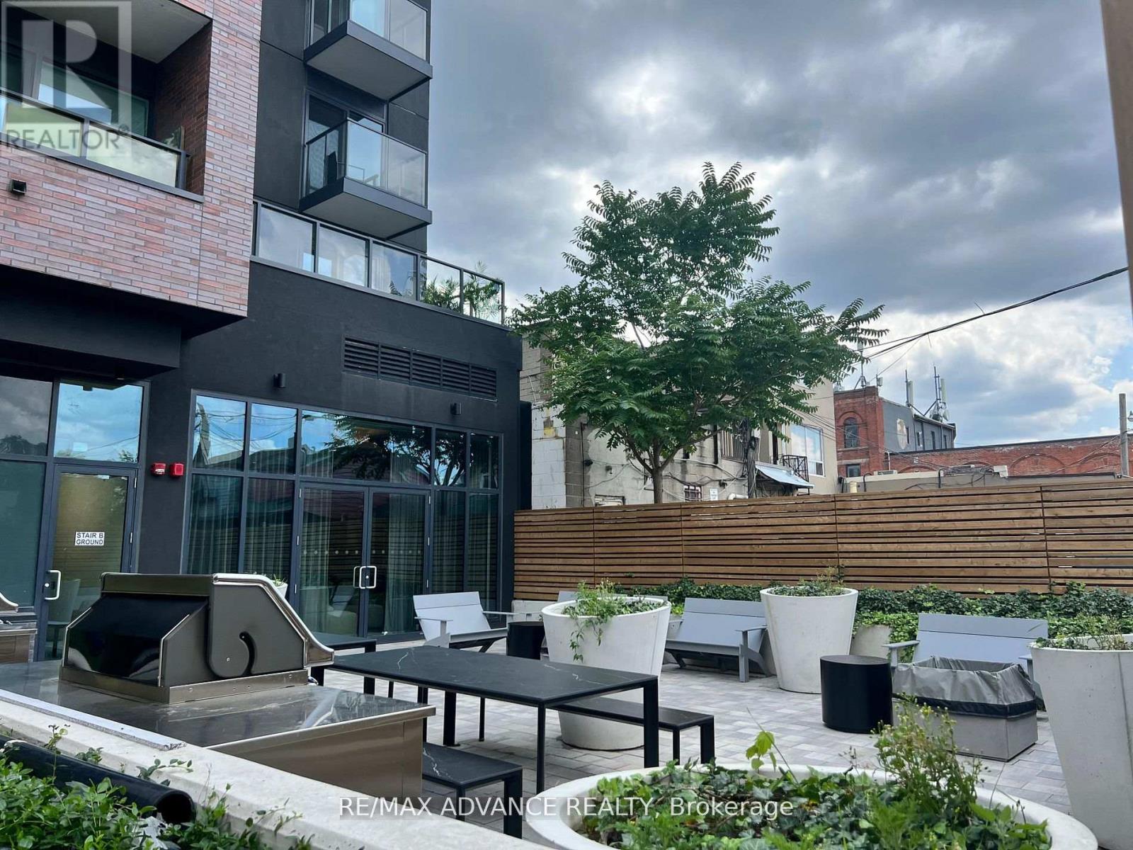 6 - 10 Ed Clark Gardens, Toronto, Ontario  M6N 0B5 - Photo 12 - W12691396