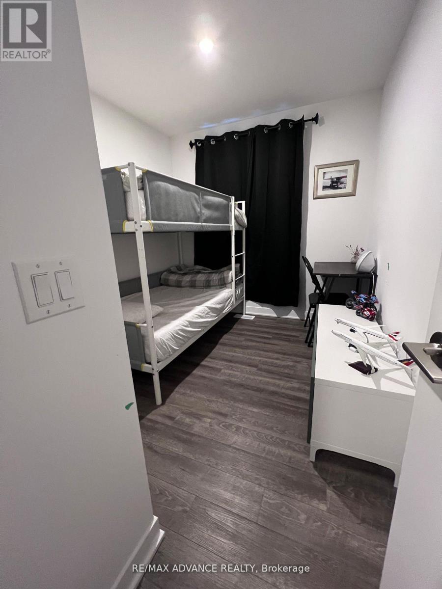 6 - 10 Ed Clark Gardens, Toronto, Ontario  M6N 0B5 - Photo 6 - W12691396