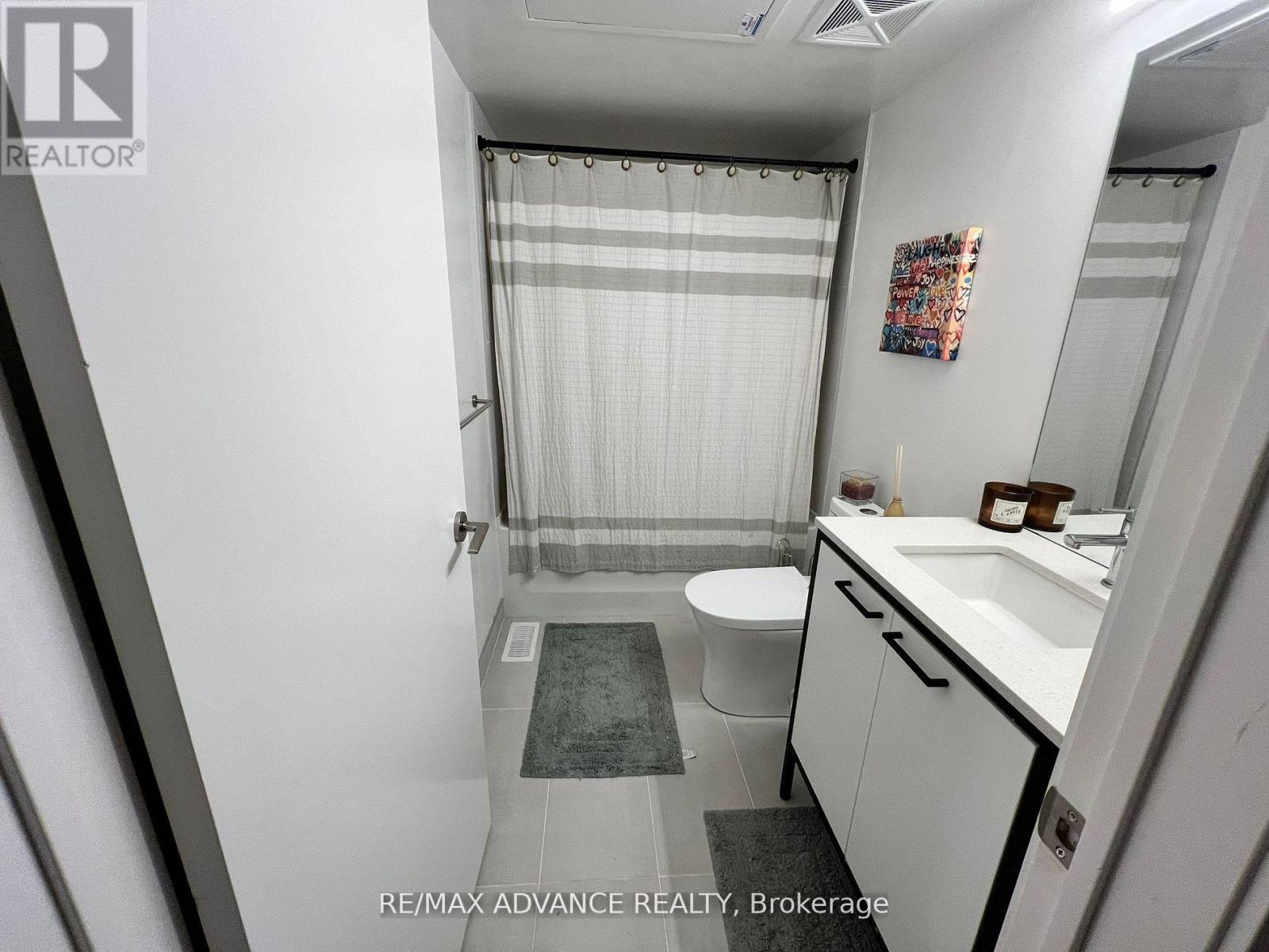 6 - 10 Ed Clark Gardens, Toronto, Ontario  M6N 0B5 - Photo 7 - W12691396