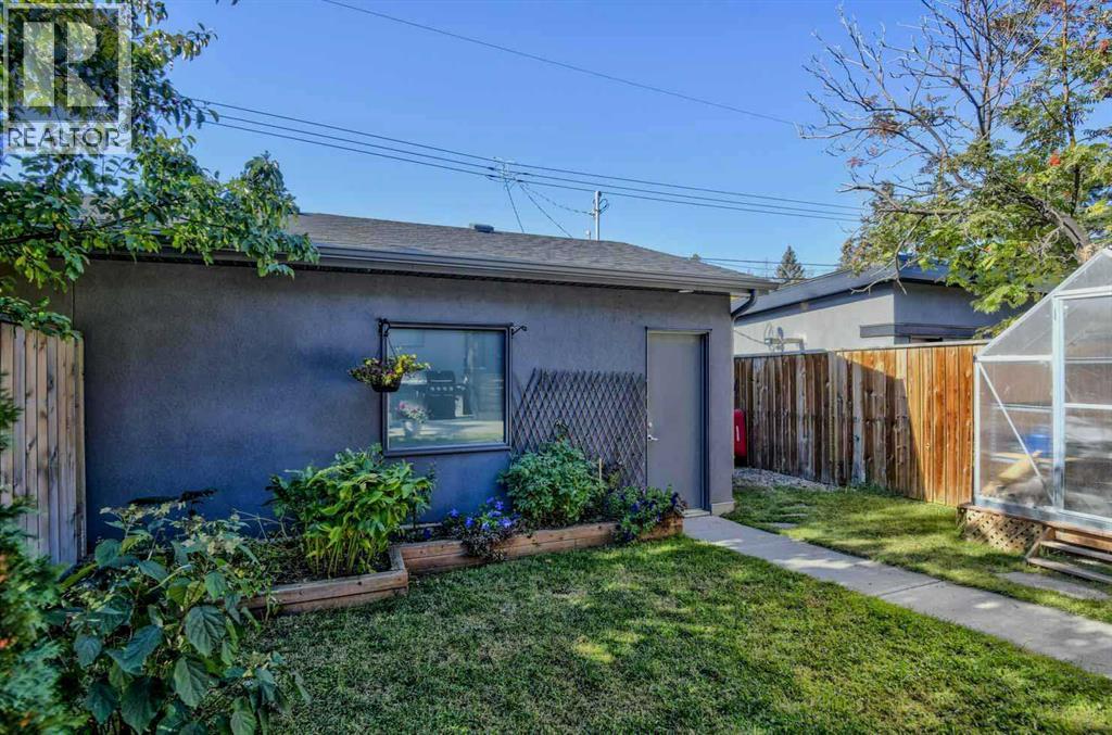 3705 41 Street Sw, Calgary, Alberta  T3E 3L6 - Photo 7 - A2278328