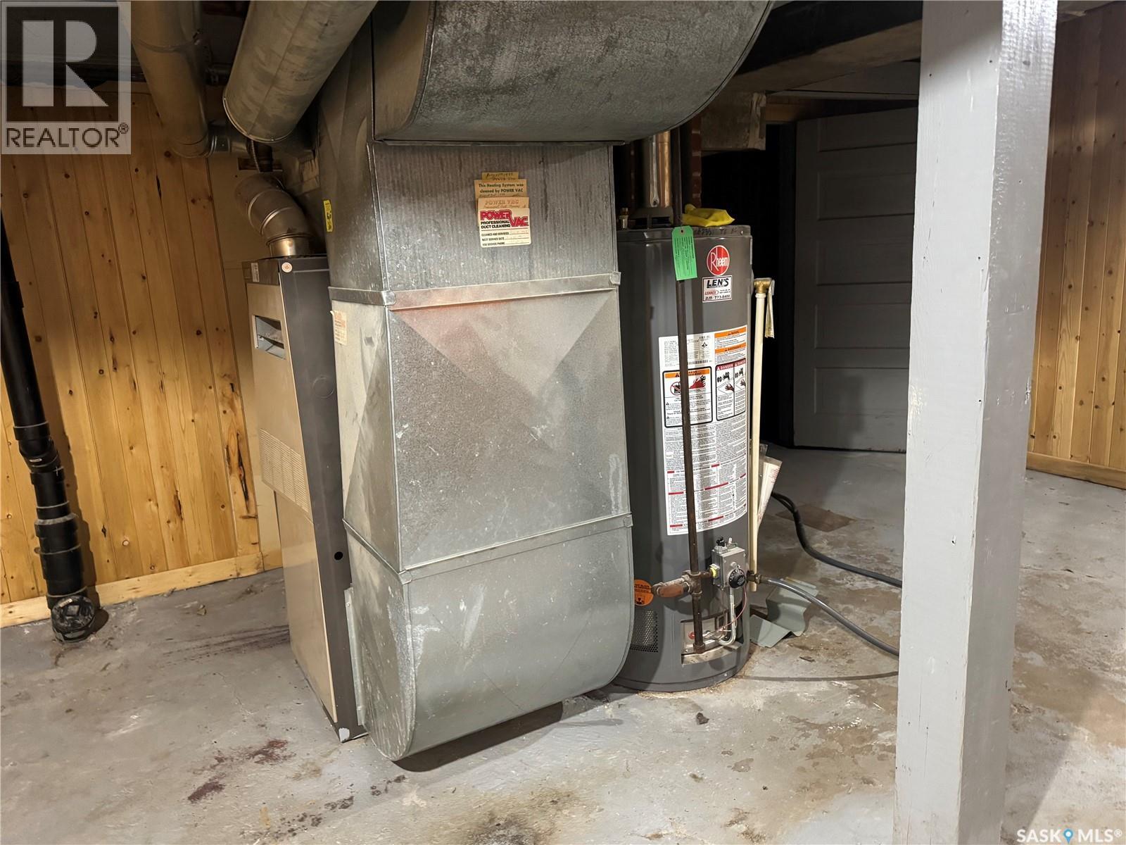 52 2nd Avenue Ne, Swift Current, Saskatchewan  S9H 2C5 - Photo 27 - SK026635