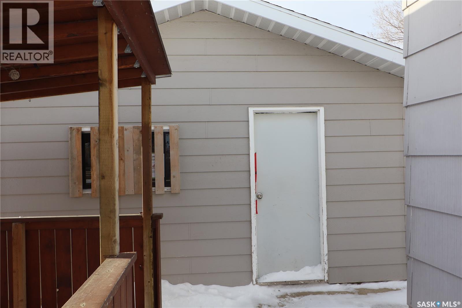 52 2nd Avenue Ne, Swift Current, Saskatchewan  S9H 2C5 - Photo 33 - SK026635