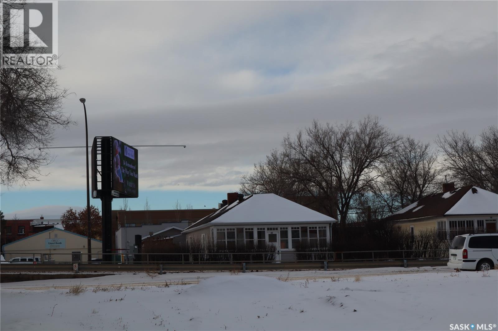 52 2nd Avenue Ne, Swift Current, Saskatchewan  S9H 2C5 - Photo 39 - SK026635