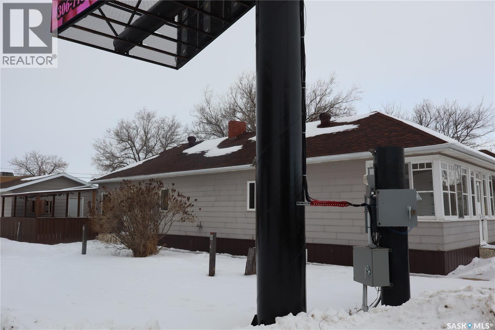 52 2nd Avenue Ne, Swift Current, Saskatchewan  S9H 2C5 - Photo 40 - SK026635