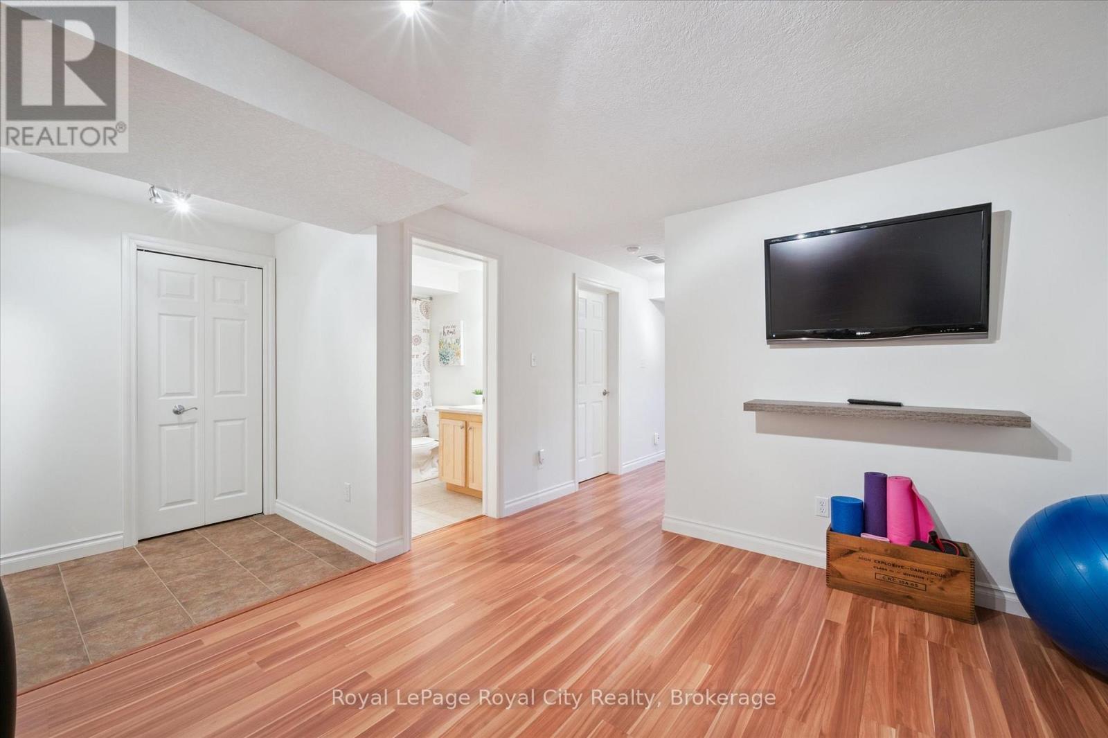 279 Farley Drive, Guelph (Pineridge/westminster Woods), Ontario  N1L 1N6 - Photo 34 - X12691456