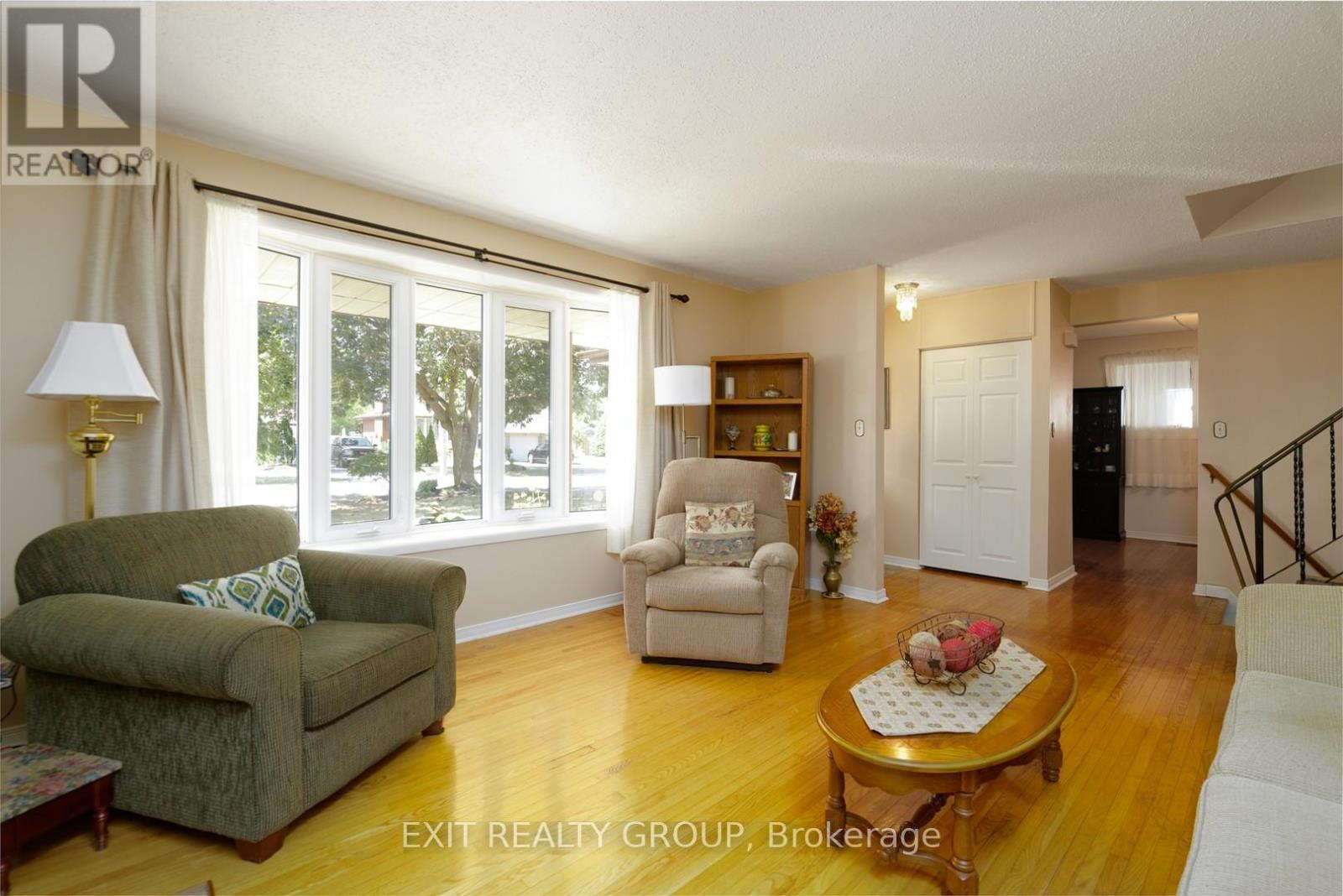 31 Lexington Crescent, Belleville, Ontario  K8P 4L2 - Photo 6 - X12691434