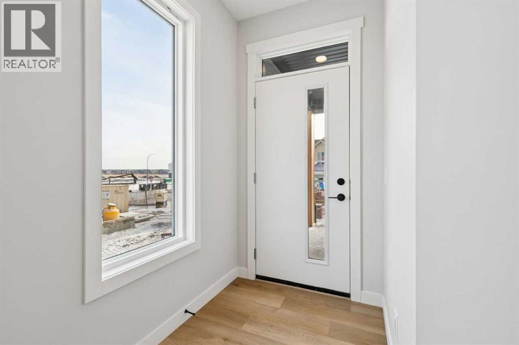 94 Heartwood Villas Se, Calgary, Alberta  T3S 0R4 - Photo 3 - A2271839