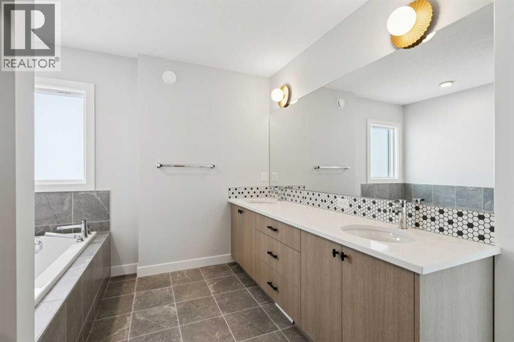 94 Heartwood Villas Se, Calgary, Alberta  T3S 0R4 - Photo 36 - A2271839