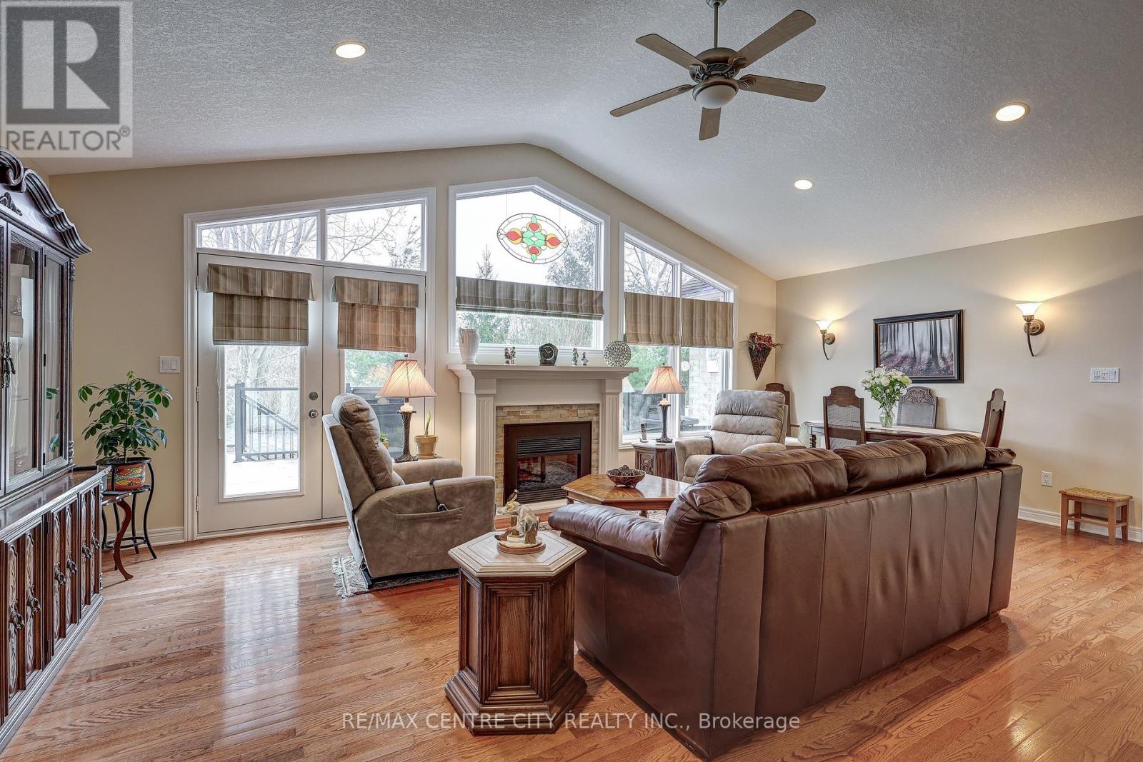 17 Hickory Lane, St. Thomas, Ontario  N5R 6K8 - Photo 11 - X12691422