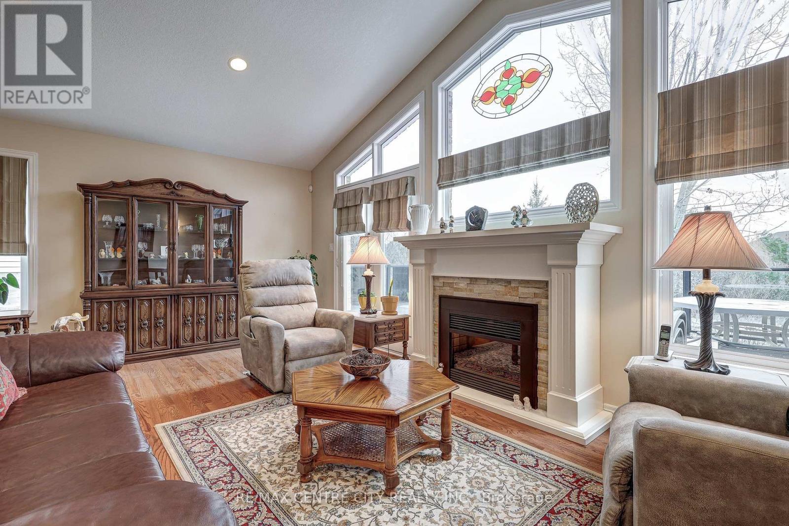 17 Hickory Lane, St. Thomas, Ontario  N5R 6K8 - Photo 13 - X12691422