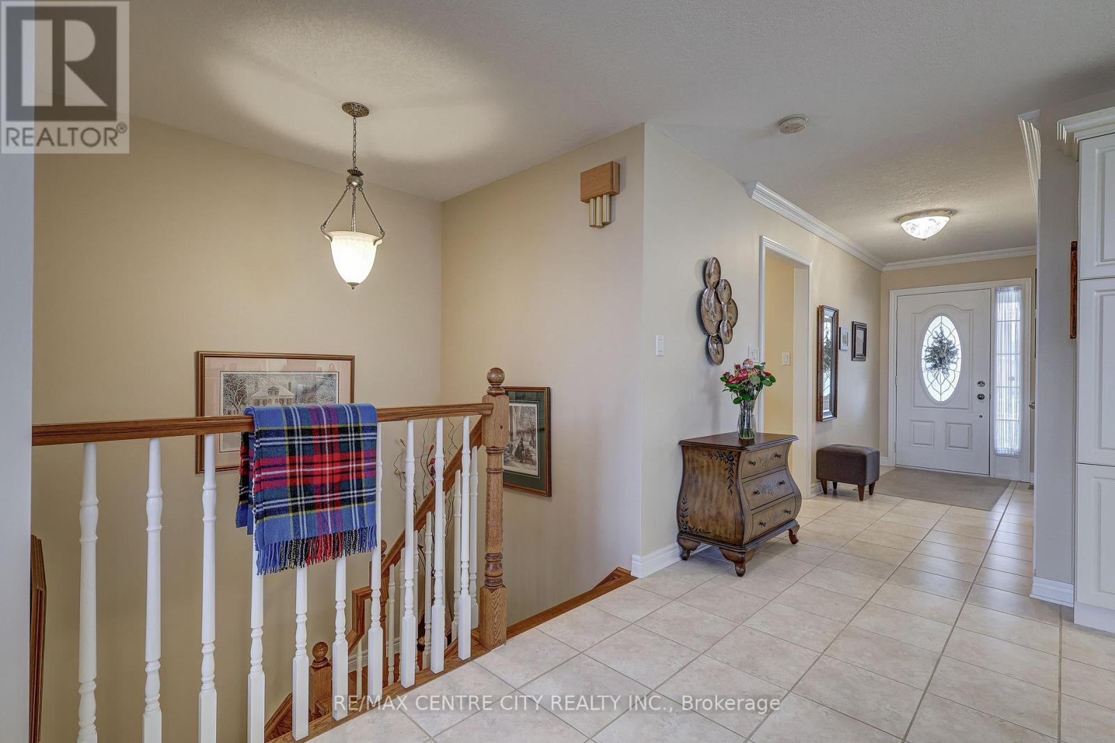 17 Hickory Lane, St. Thomas, Ontario  N5R 6K8 - Photo 6 - X12691422