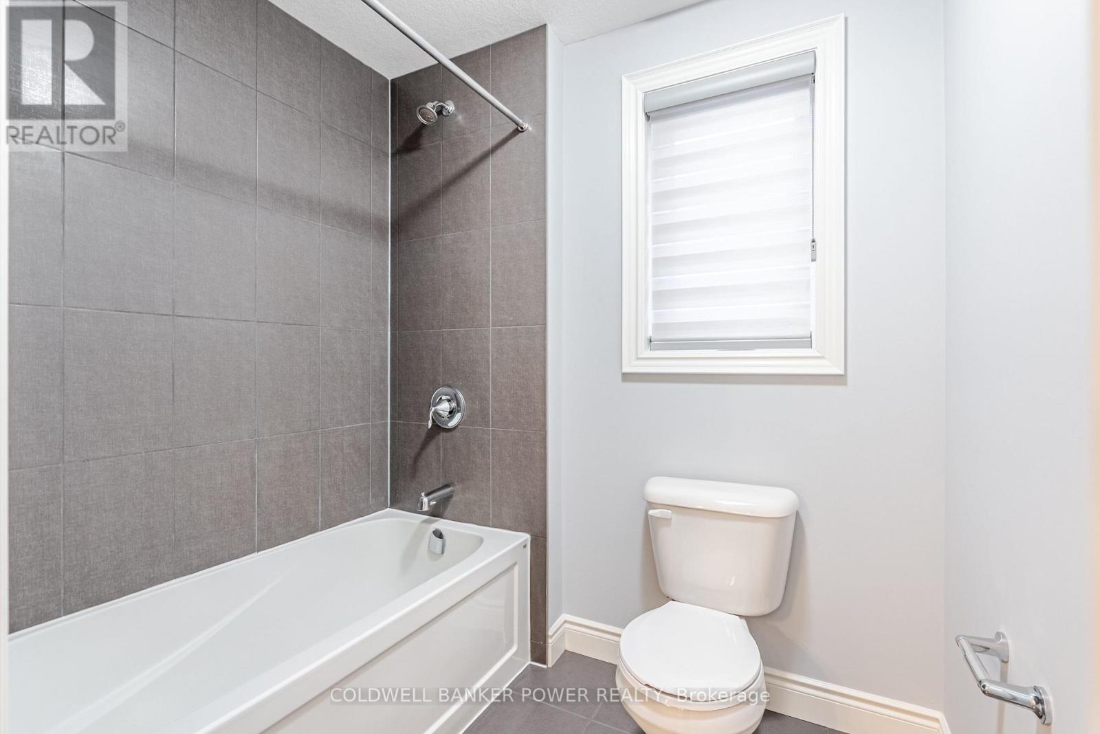 2277 Tokala Trail, London North, Ontario  N6G 0N6 - Photo 33 - X12691430