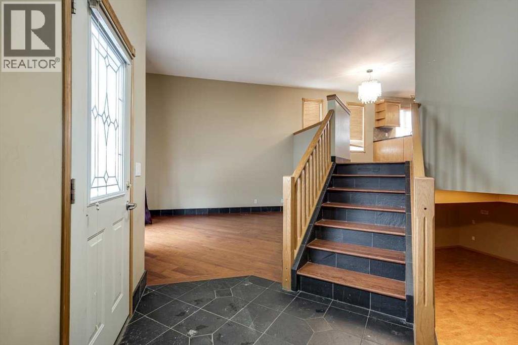 4 Hagerman Road, Sylvan Lake, Alberta  T4S 2K3 - Photo 5 - A2274450