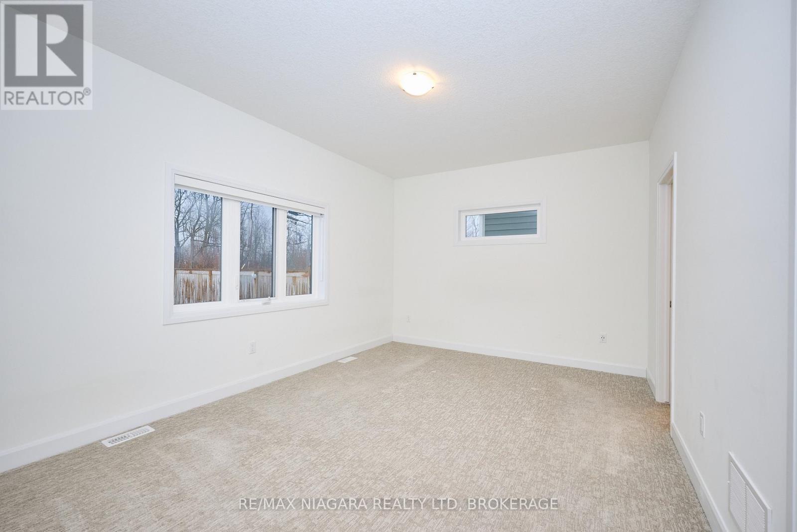 3 Beachwalk Crescent, Fort Erie, Ontario  L0S 1B0 - Photo 18 - X12676826