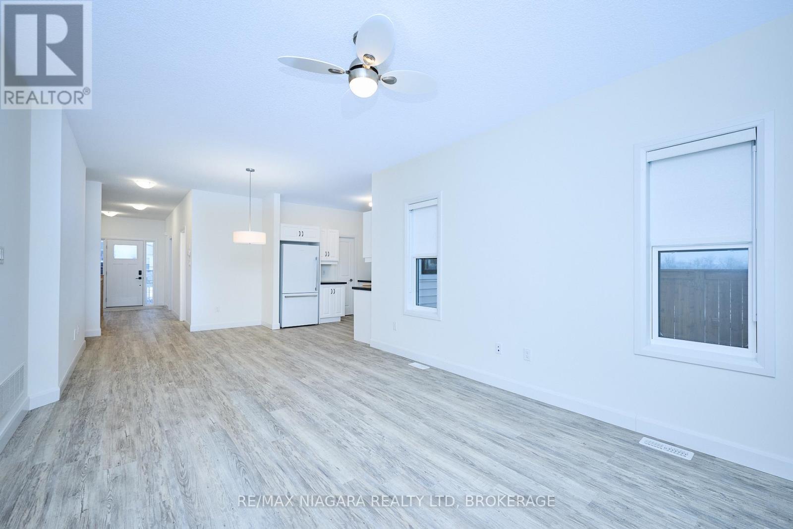 3 Beachwalk Crescent, Fort Erie, Ontario  L0S 1B0 - Photo 17 - X12676826