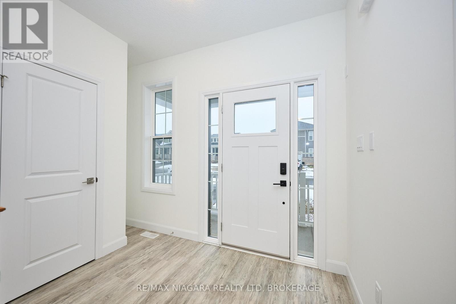 3 Beachwalk Crescent, Fort Erie, Ontario  L0S 1B0 - Photo 28 - X12676826