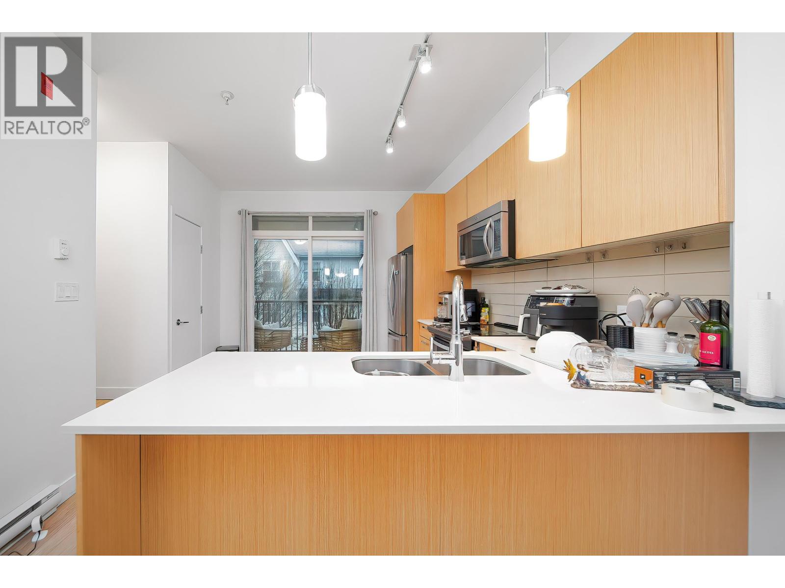 206 7250 18th Avenue, Burnaby, British Columbia  V3N 1H3 - Photo 12 - R3078696