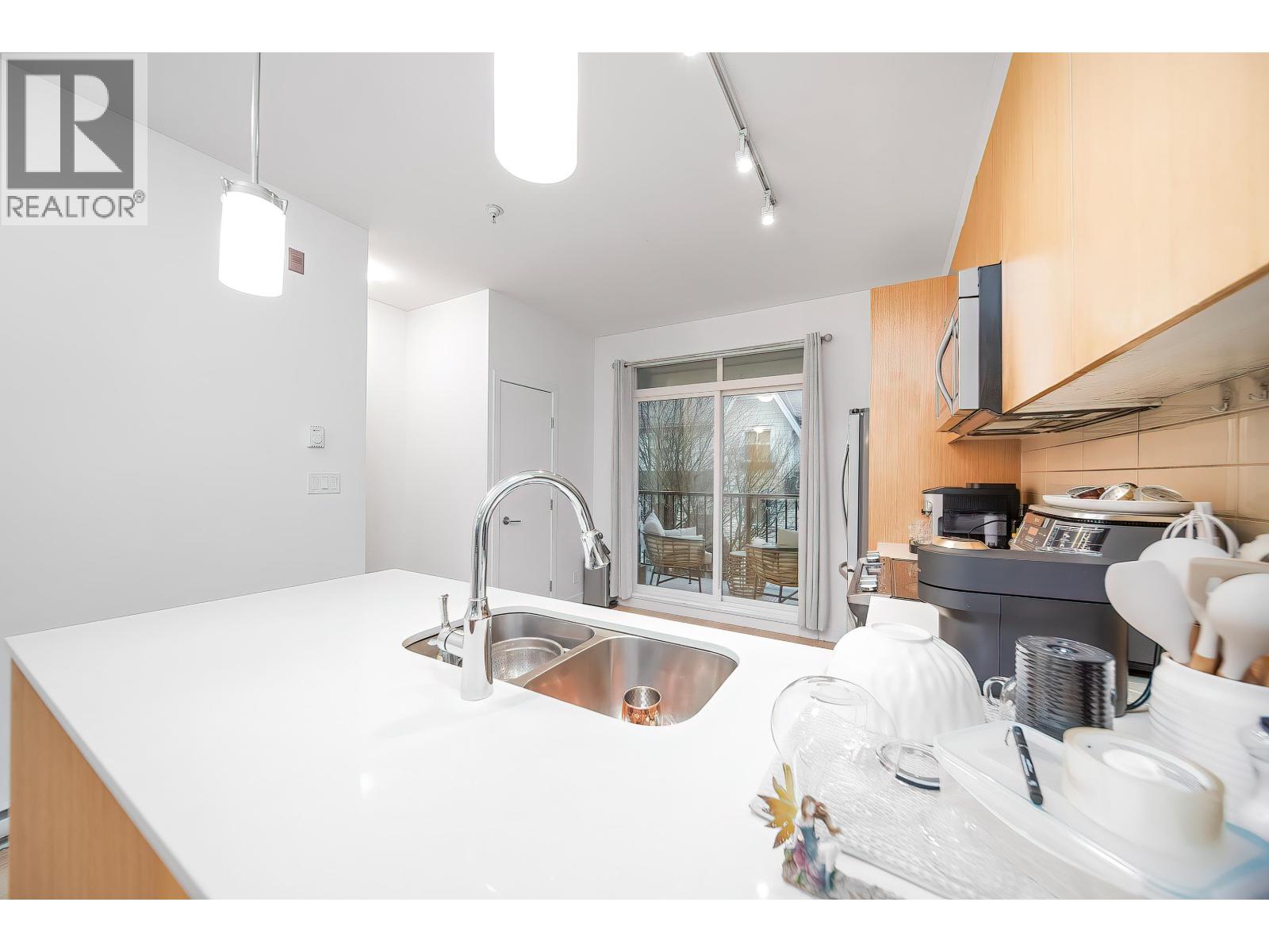 206 7250 18th Avenue, Burnaby, British Columbia  V3N 1H3 - Photo 14 - R3078696