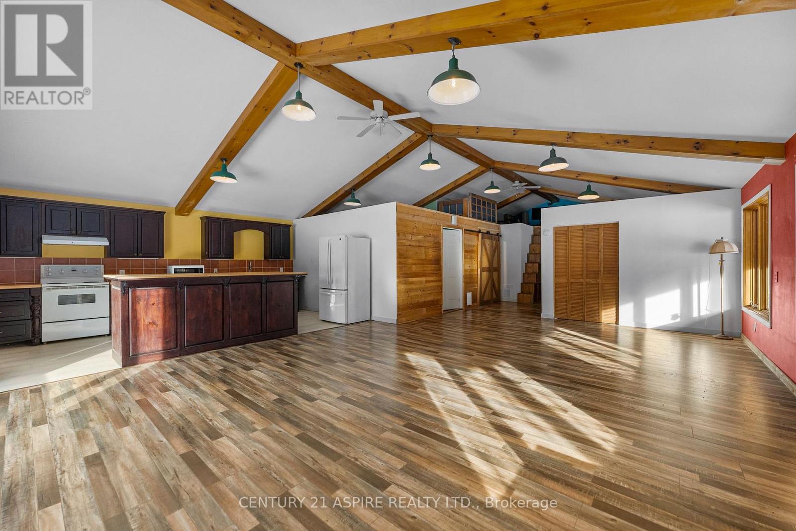 400 Calabogie Road, Mcnab/braeside, Ontario  K7S 3G8 - Photo 15 - X12691628