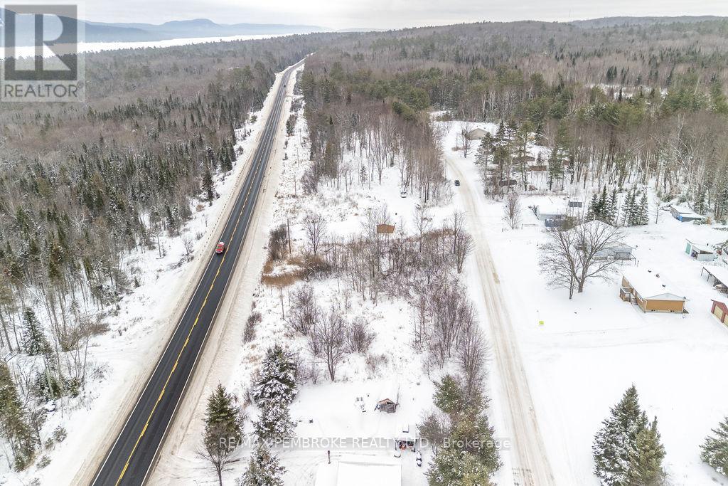 00 Lance Road, Laurentian Hills, Ontario  K0J 1P0 - Photo 13 - X12691632