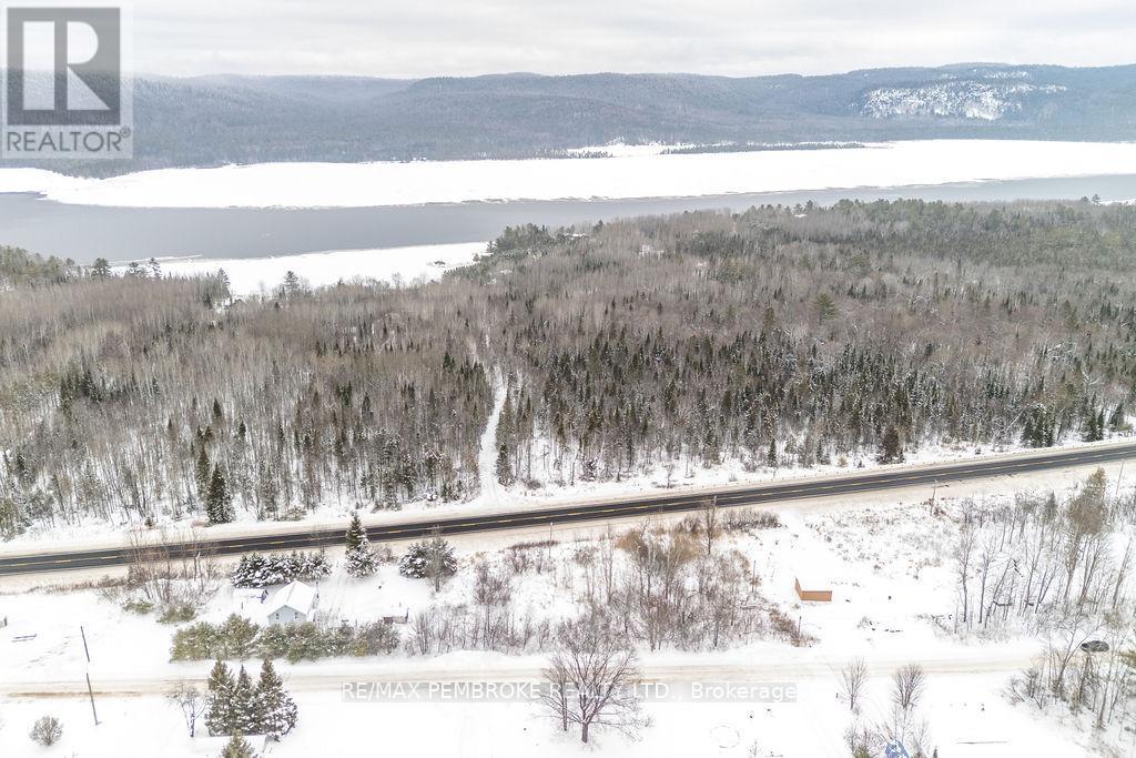 00 Lance Road, Laurentian Hills, Ontario  K0J 1P0 - Photo 9 - X12691632