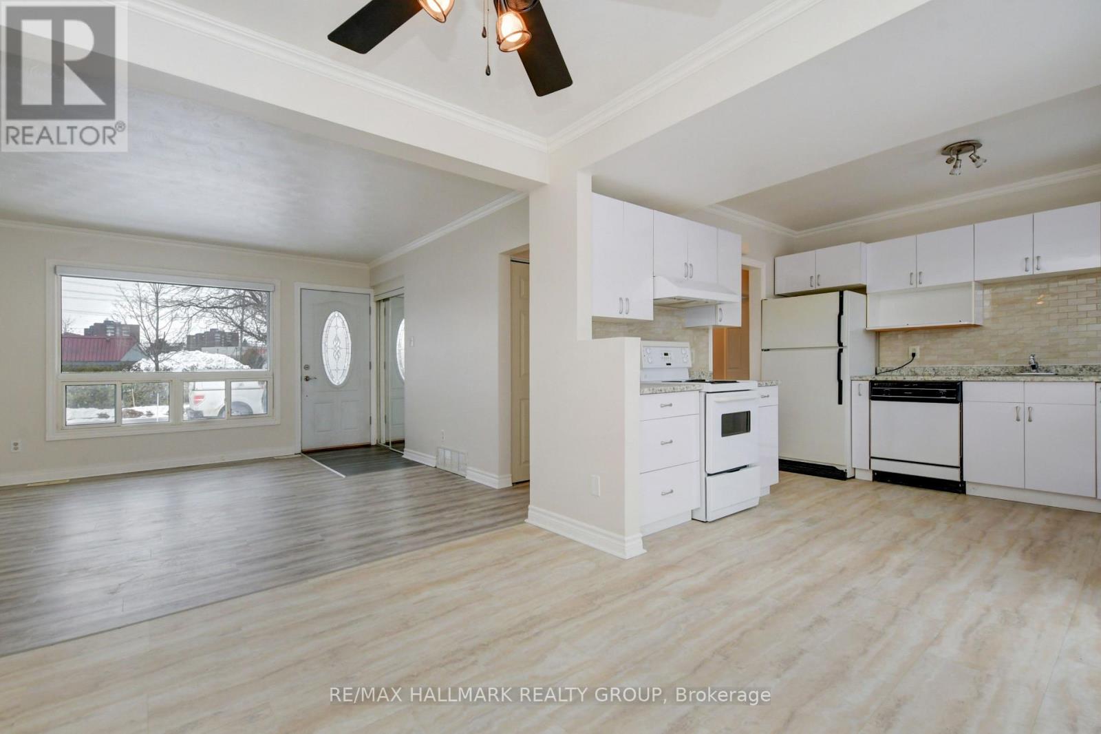 2223 Martha Avenue, Ottawa, Ontario  K1G 1K8 - Photo 8 - X12691608