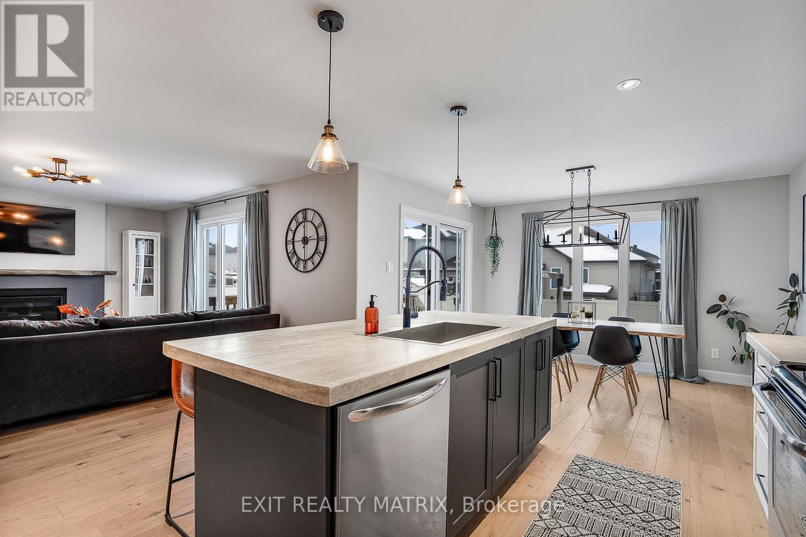 450 Provence Avenue, Russell, Ontario  K0A 1W0 - Photo 12 - X12691656