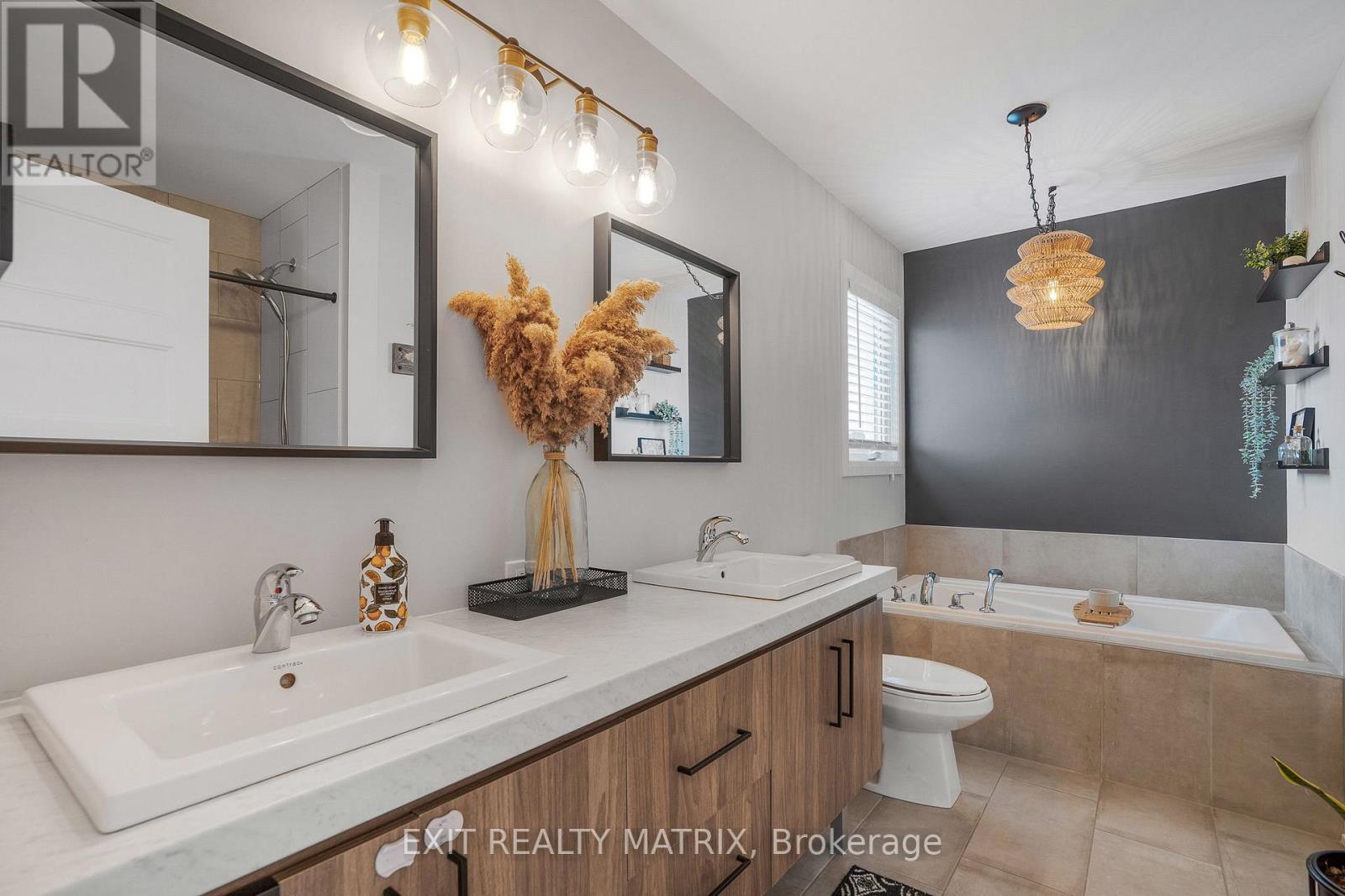 450 Provence Avenue, Russell, Ontario  K0A 1W0 - Photo 24 - X12691656