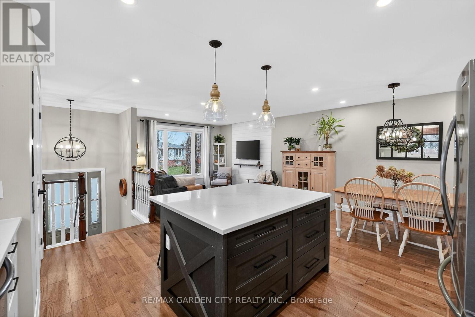 3917 Vineyard Crescent, Lincoln, Ontario  L0R 2C0 - Photo 10 - X12691432