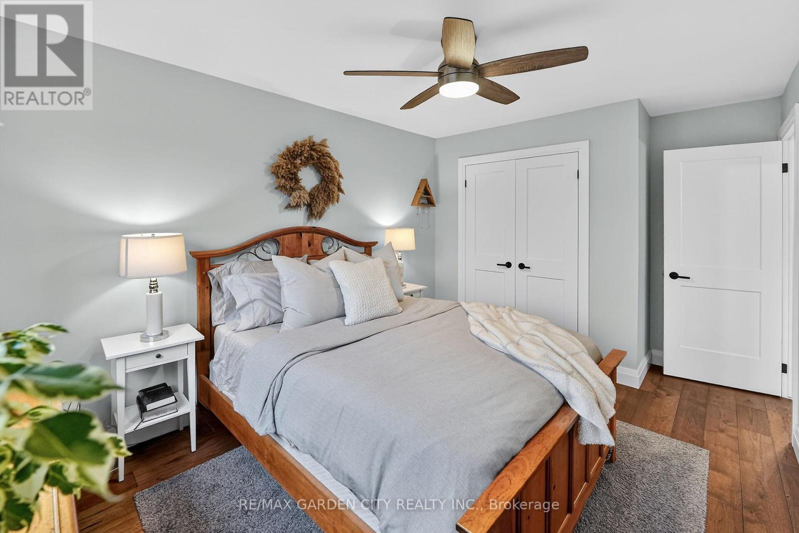 3917 Vineyard Crescent, Lincoln, Ontario  L0R 2C0 - Photo 13 - X12691432