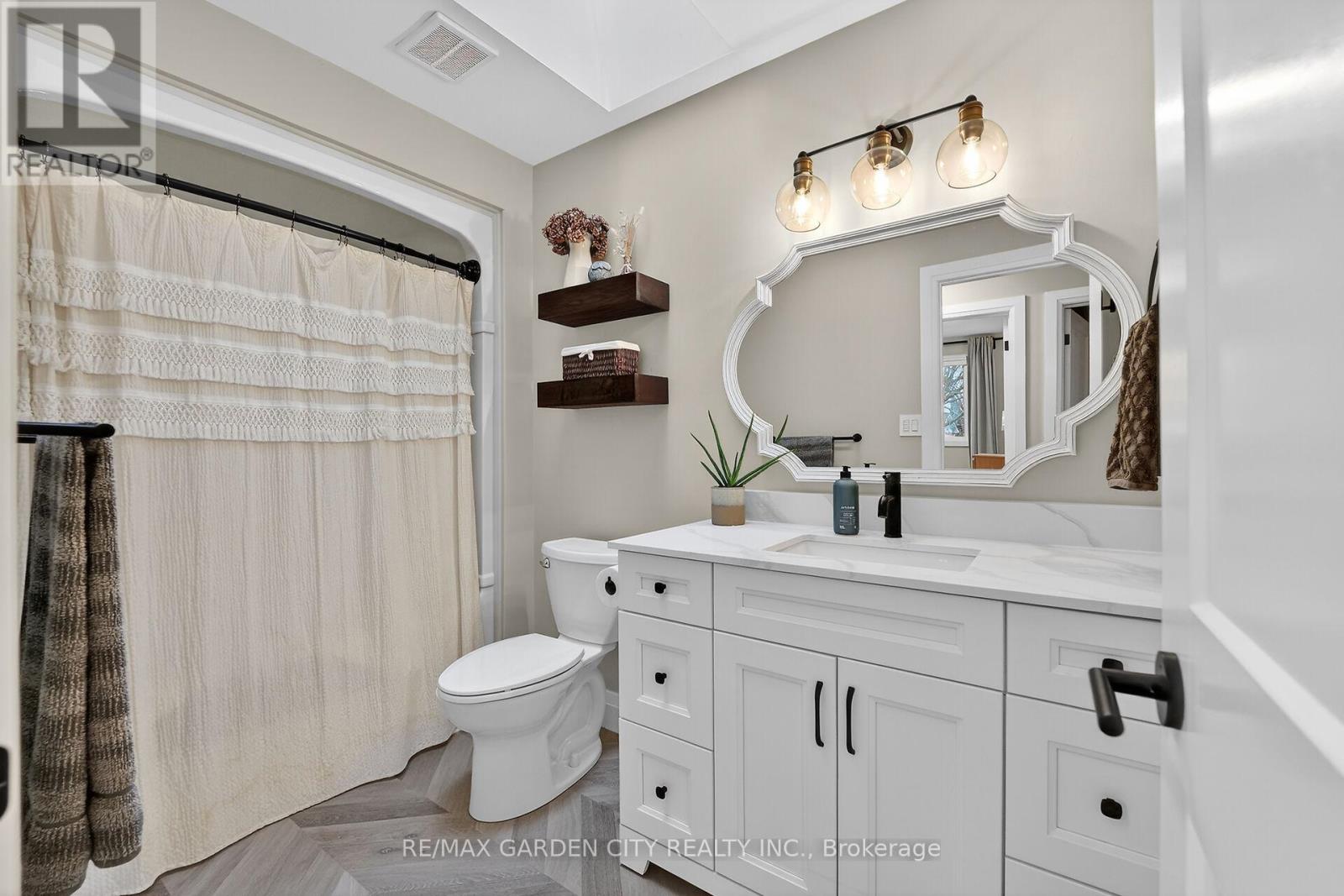 3917 Vineyard Crescent, Lincoln, Ontario  L0R 2C0 - Photo 19 - X12691432