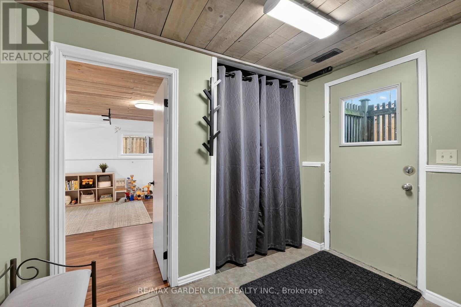 3917 Vineyard Crescent, Lincoln, Ontario  L0R 2C0 - Photo 25 - X12691432