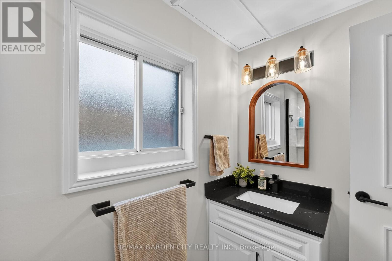 3917 Vineyard Crescent, Lincoln, Ontario  L0R 2C0 - Photo 29 - X12691432