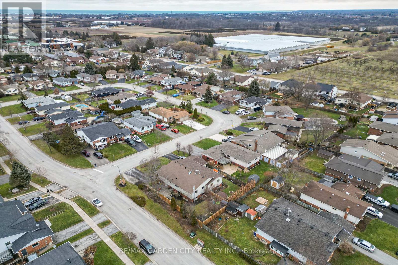 3917 Vineyard Crescent, Lincoln, Ontario  L0R 2C0 - Photo 36 - X12691432